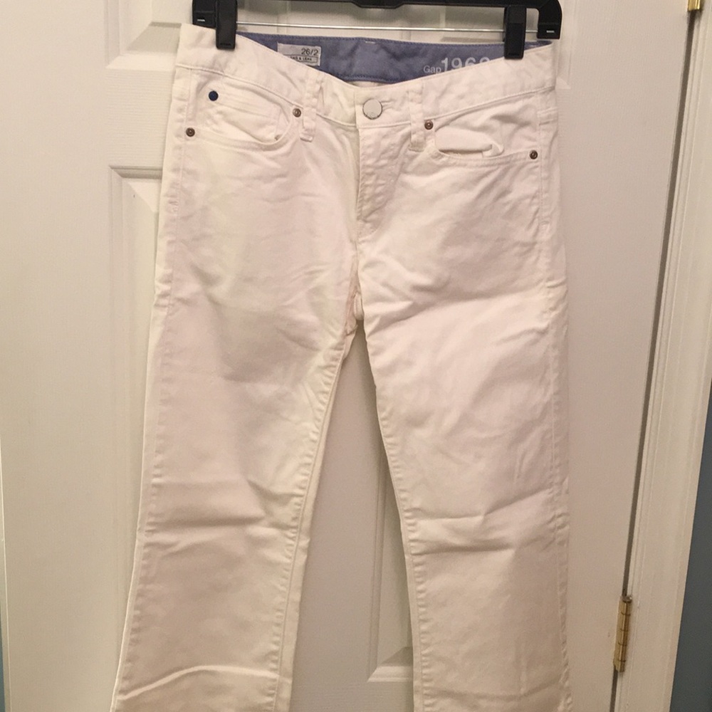 Gap white jeans long & lean Sz 2